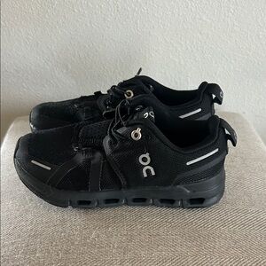 On Running Kids Black Sneakers